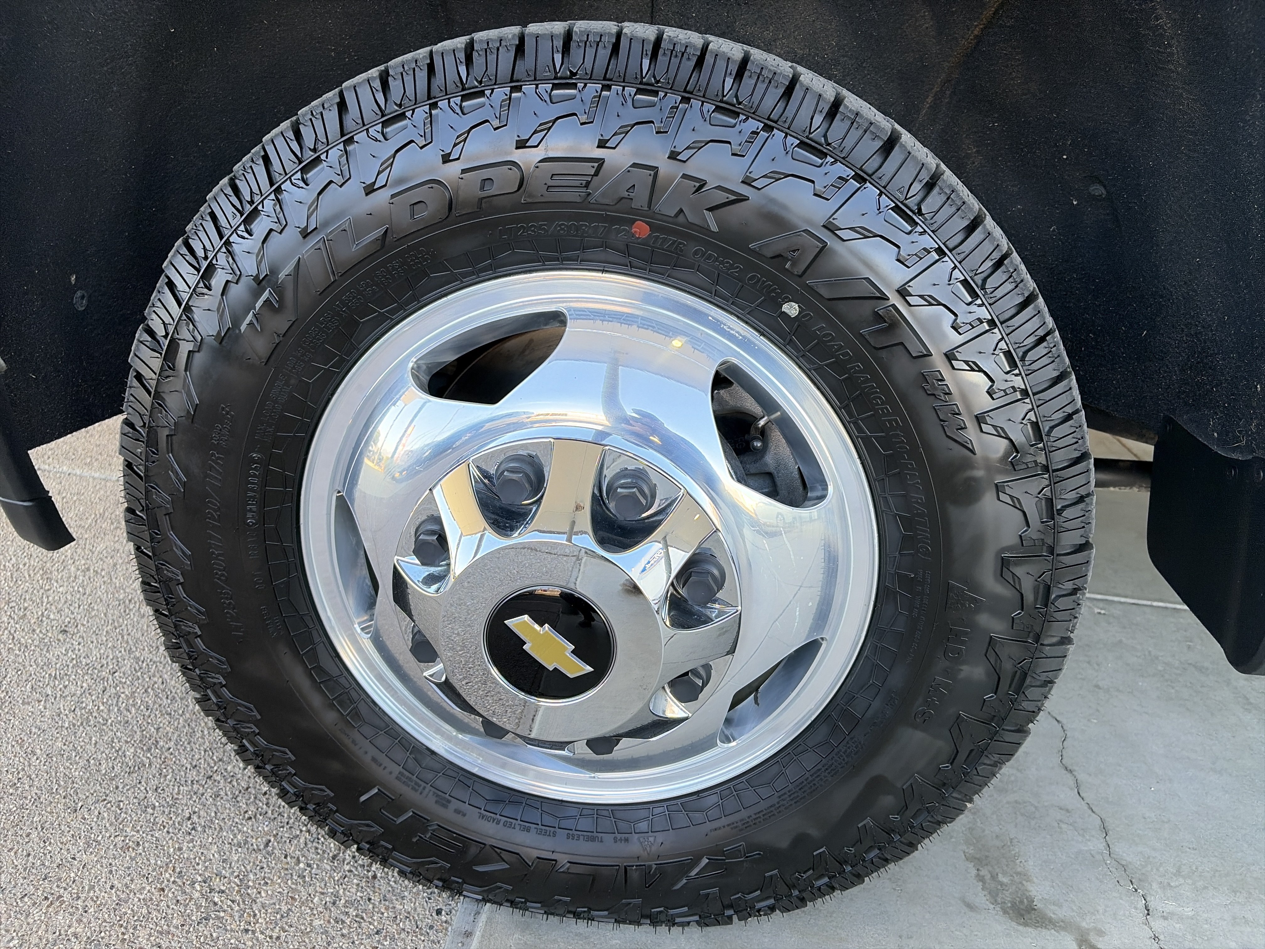 Used 2021 Chevrolet Silverado 3500 High Country AWD/4WD image 8