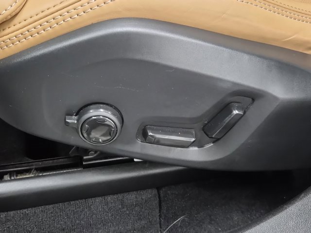 Used 2020 Volvo XC60 T6 Inscription w/ Protection Package Premier image 25