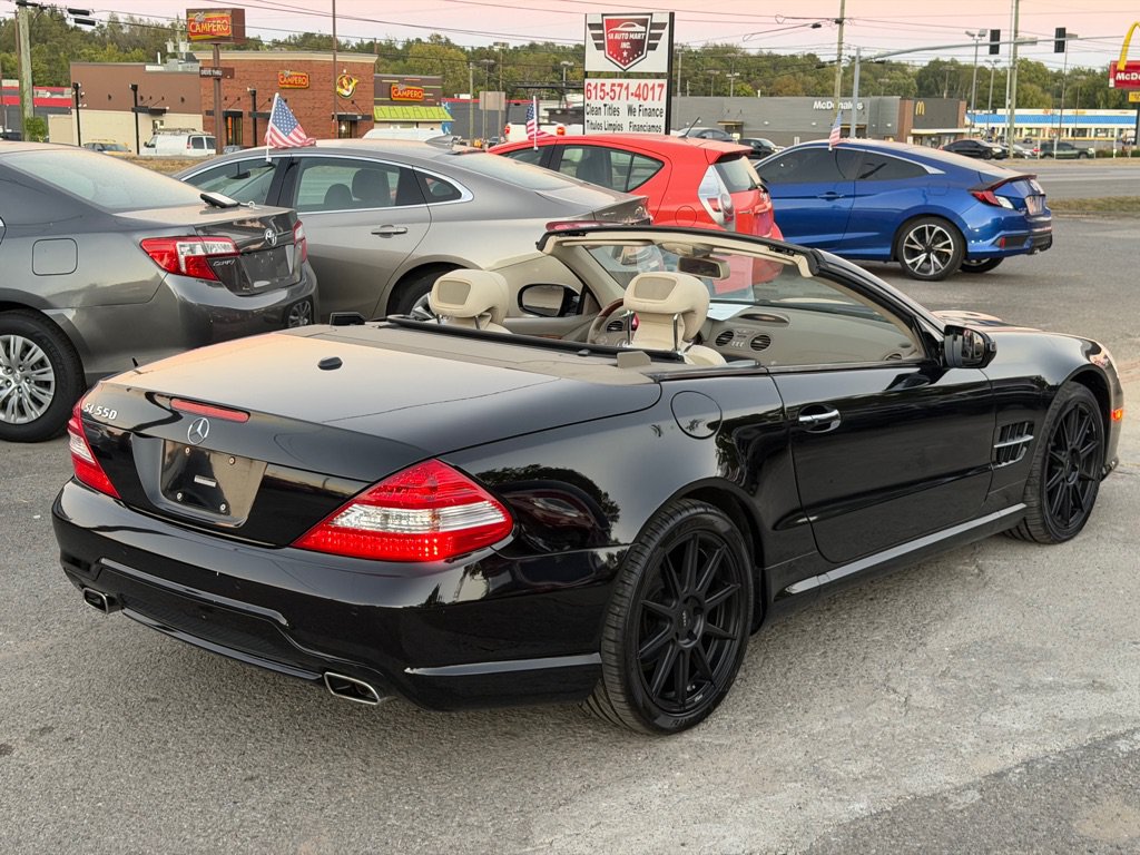 Used 2011 Mercedes-Benz SL 550 image 10