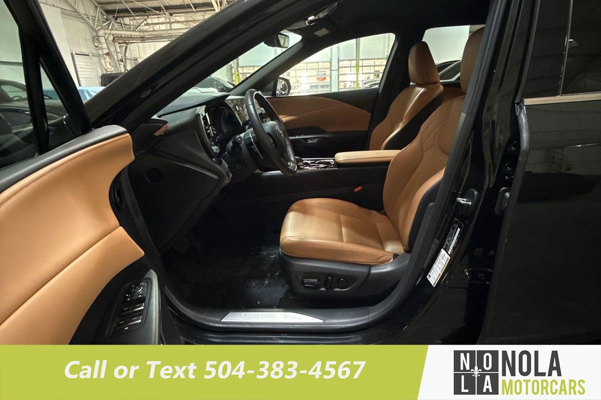 Used 2025 Lexus RX 350 FWD w/ Technology Package image 19
