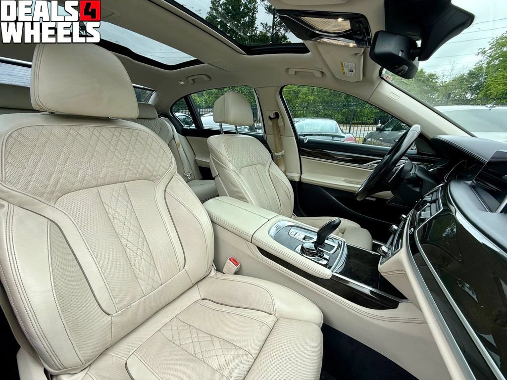 Used 2018 BMW 740i RWD image 34