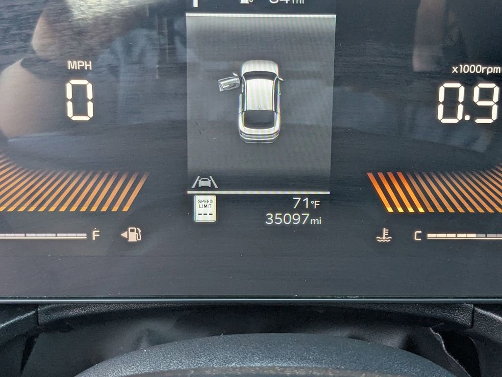 Used 2025 Kia K4 LXS image 19