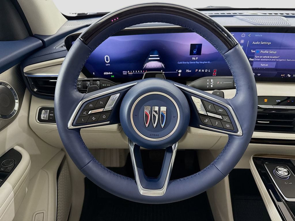 Used 2025 Buick Enclave Avenir w/ Super Cruise Package image 11