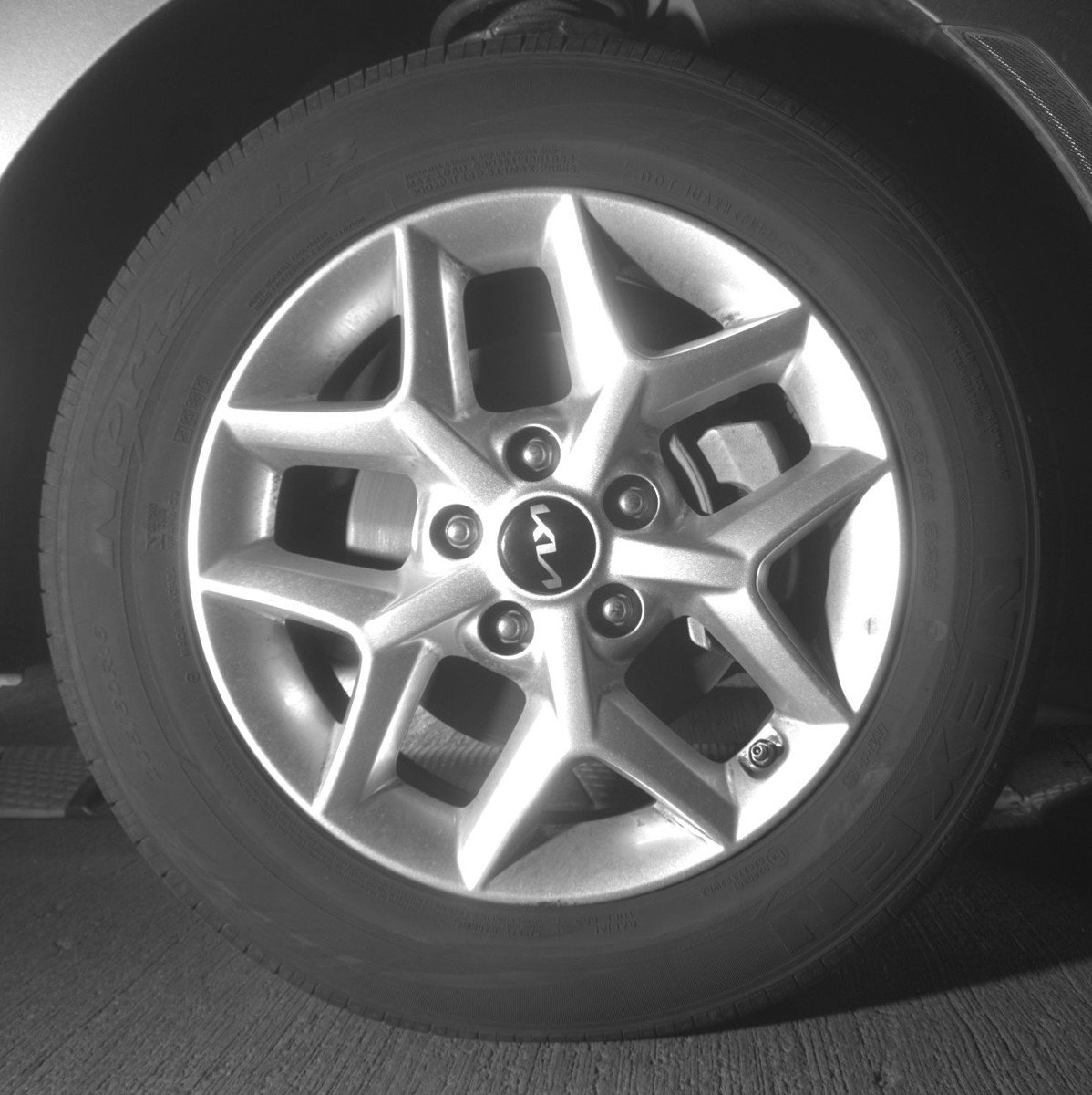 Used 2025 Kia Soul LX w/ LX Technology Package image 13