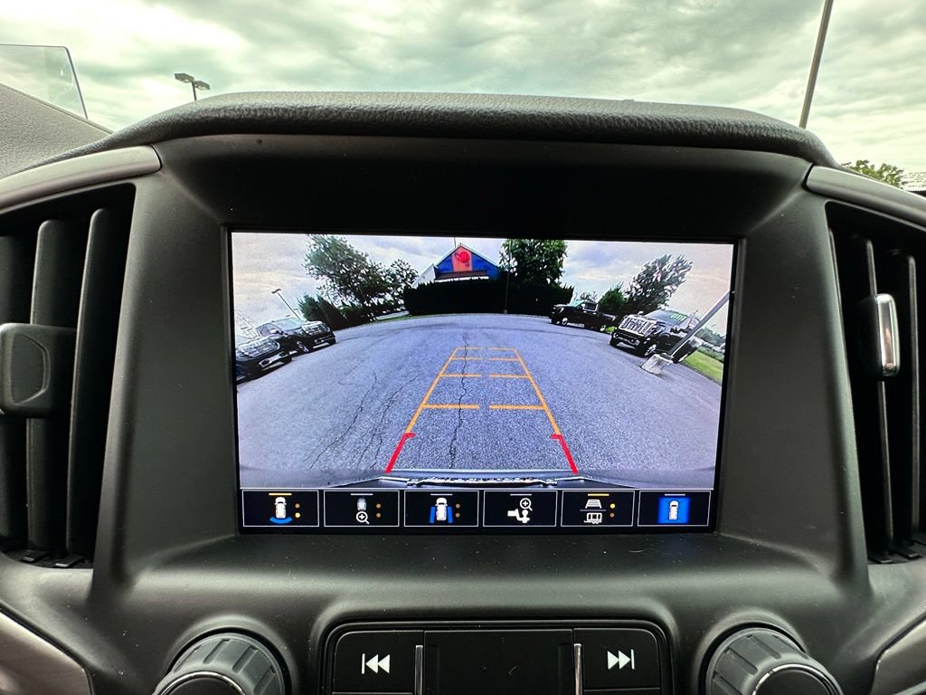 Certified 2023 GMC Terrain AT4 w/ Tech Package AWD/4WD image 33