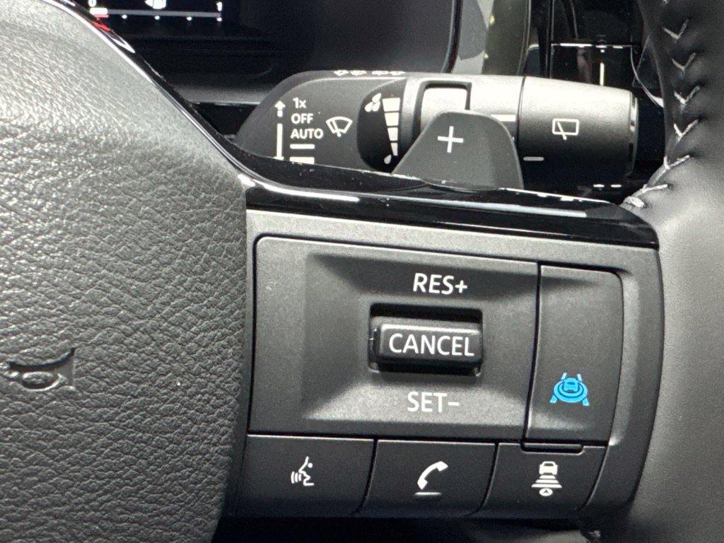 New 2026 Nissan Pathfinder Platinum AWD/4WD image 14