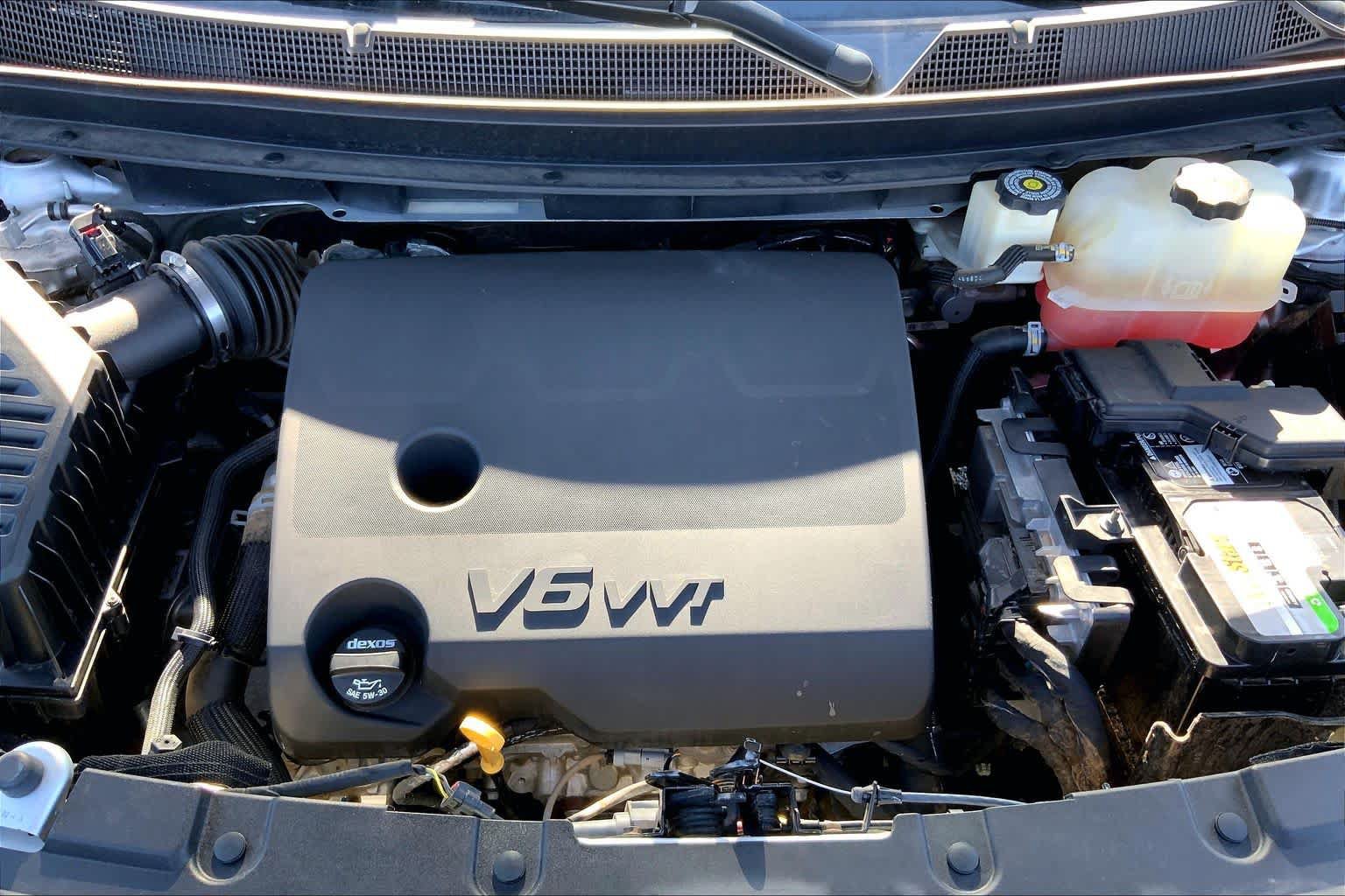 Used 2019 Chevrolet Traverse LT FWD image 32