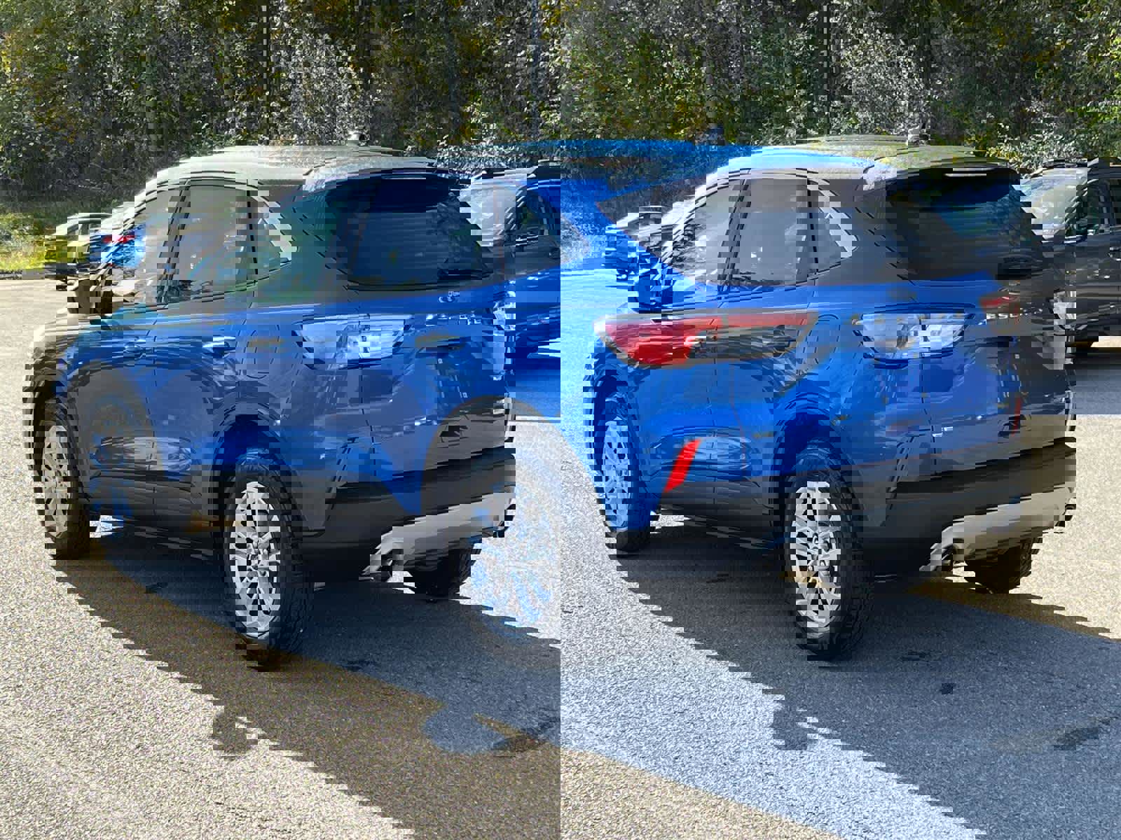 Used 2020 Ford Escape SE image 3