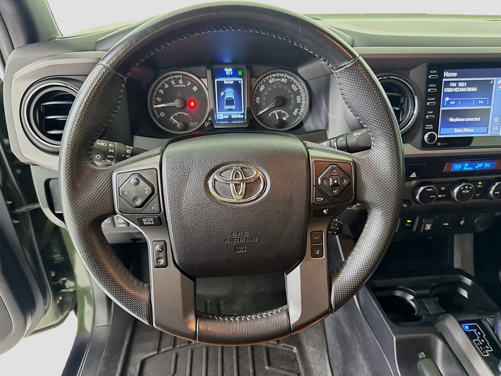 Used 2022 Toyota Tacoma TRD Off-Road w/ Technology Package AWD/4WD image 13