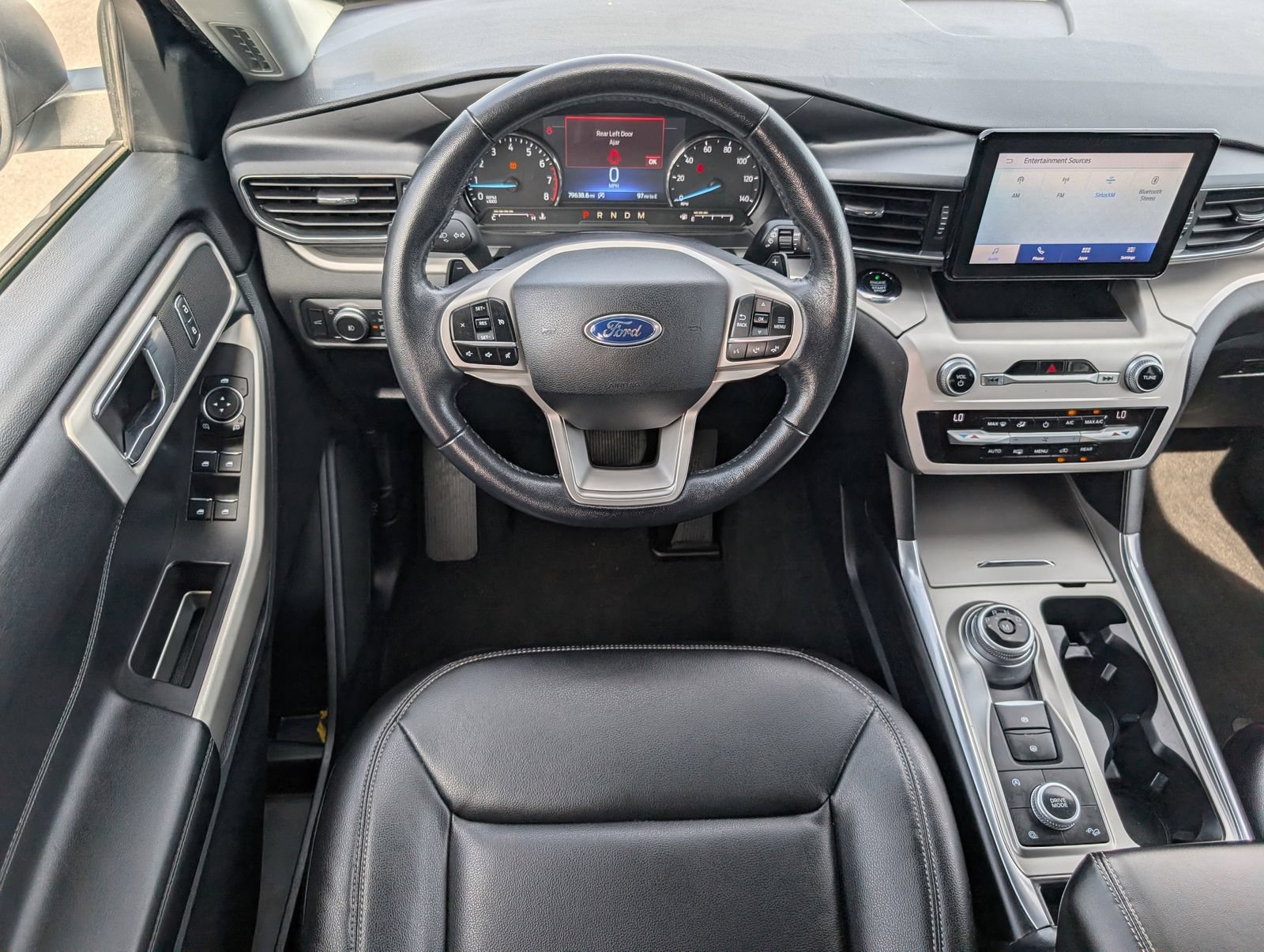 Used 2020 Ford Explorer XLT w/ Equipment Group 202A AWD/4WD image 19