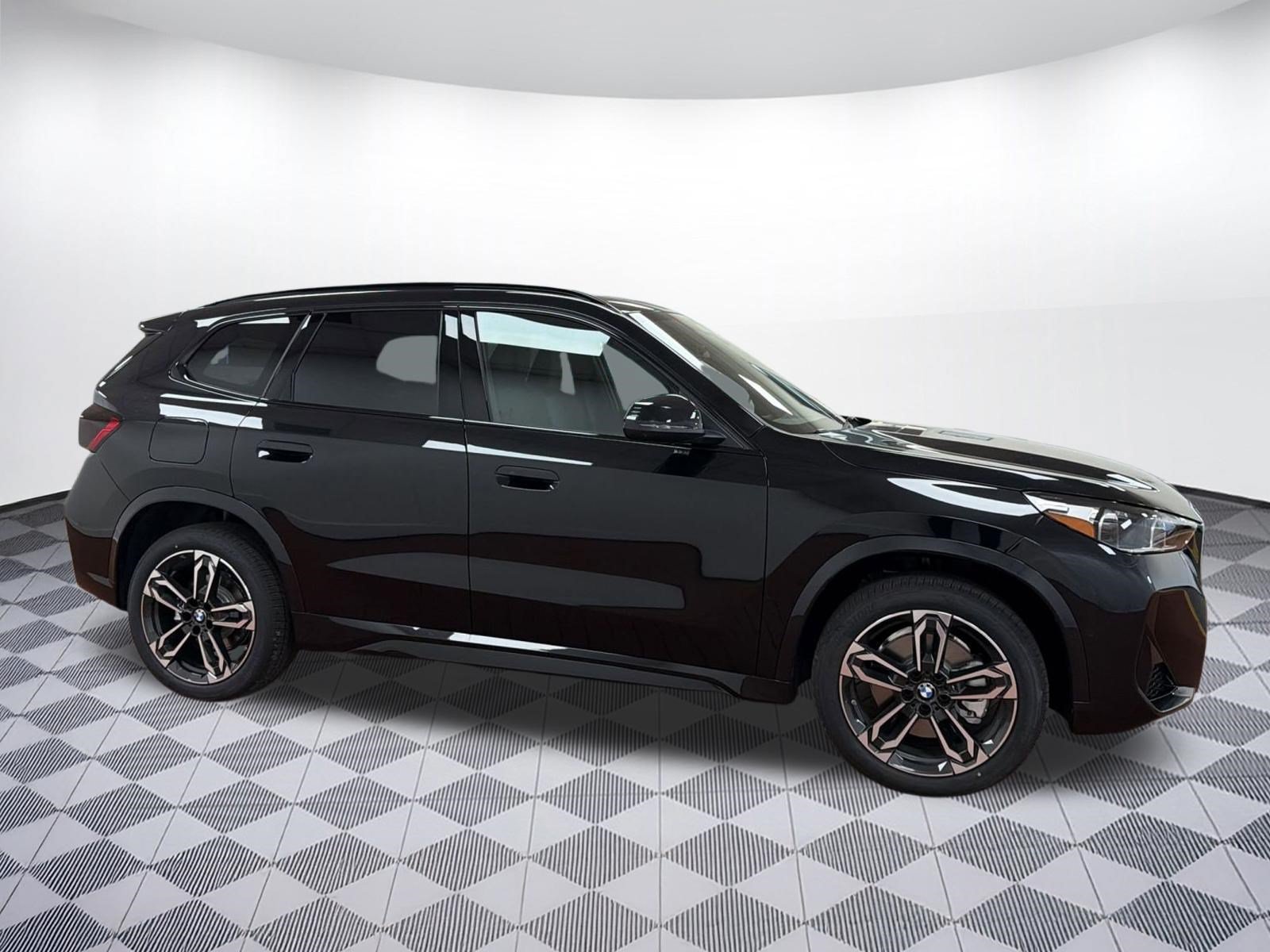 New 2026 BMW X1 xDrive28i w/ Technology Package AWD/4WD image 8