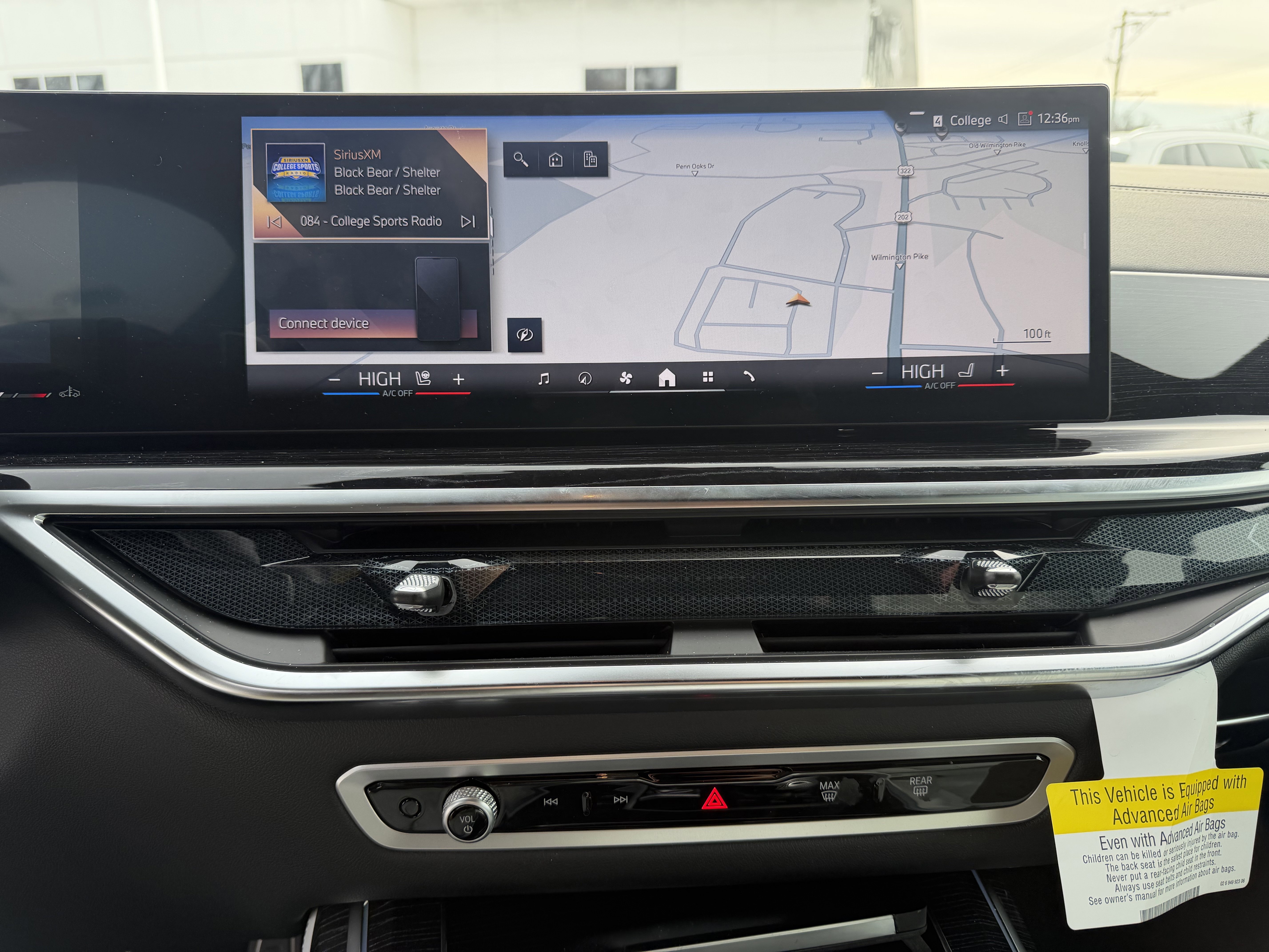 Used 2026 BMW X7 xDrive40i w/ M Sport Package image 14