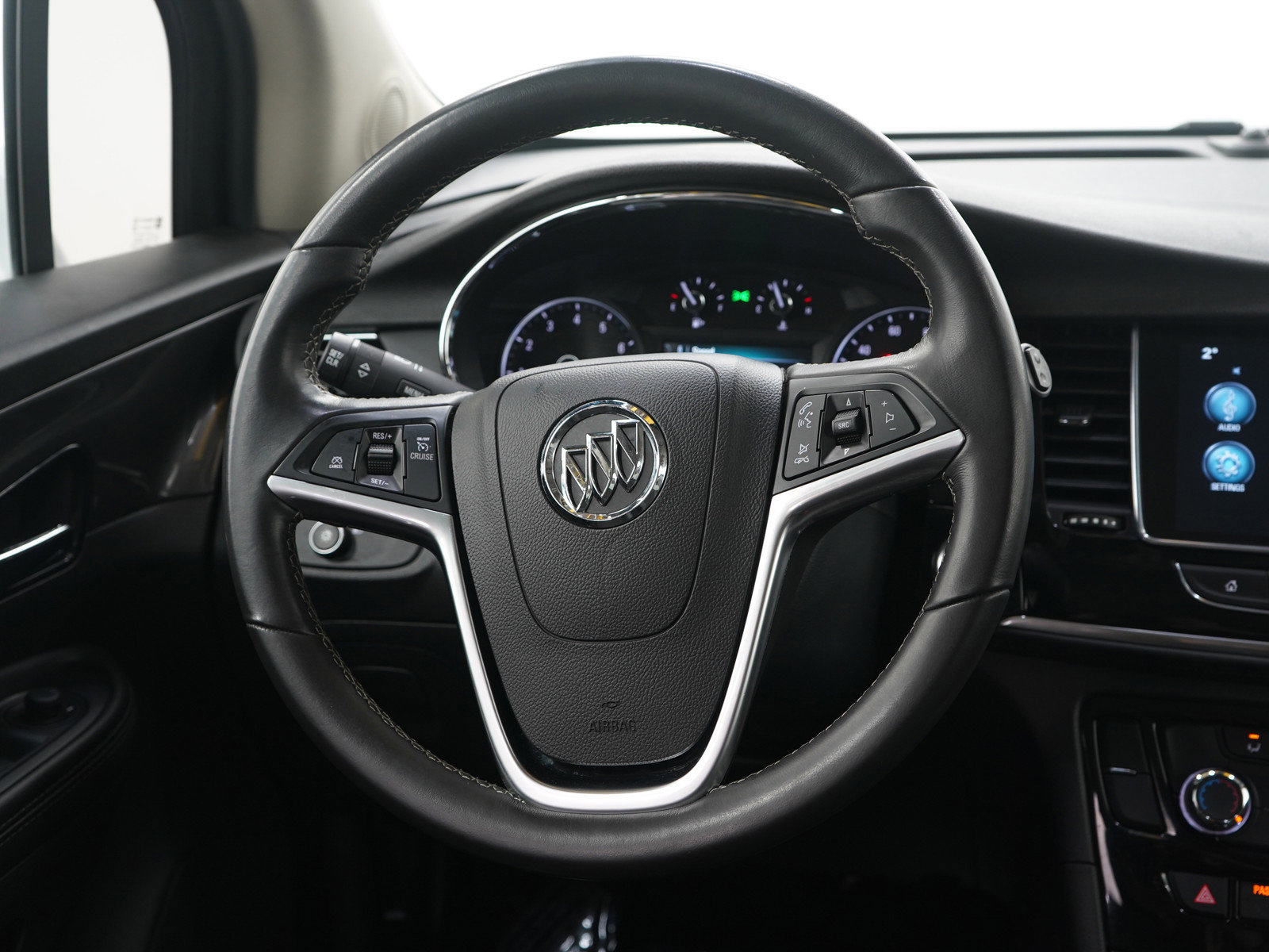 Used 2021 Buick Encore Preferred image 16