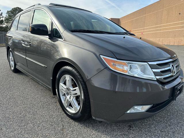 Used 2013 Honda Odyssey Touring Elite image 3
