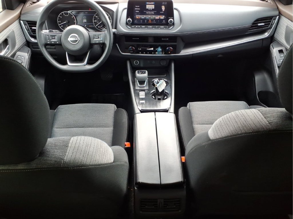 Used 2023 Nissan Rogue SV FWD image 10