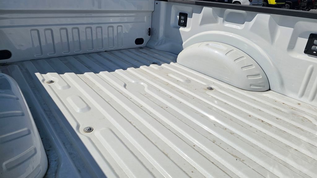Used 2024 Ford F250 Platinum w/ Tremor Off-Road Package image 5