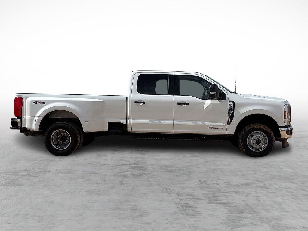 Used 2025 Ford F350 XLT AWD/4WD image 12