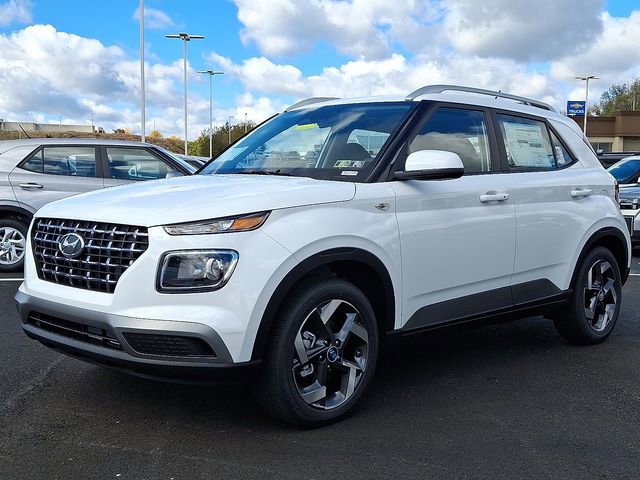 New 2026 Hyundai Venue SEL image 2