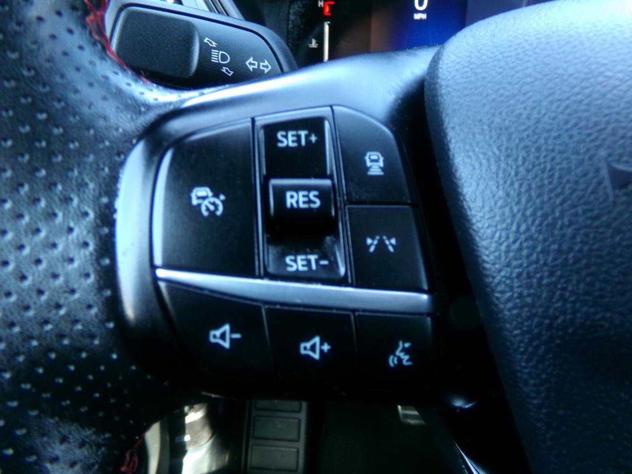 Used 2024 Ford Escape ST-Line Select w/ Tech Pack #1 AWD/4WD image 18