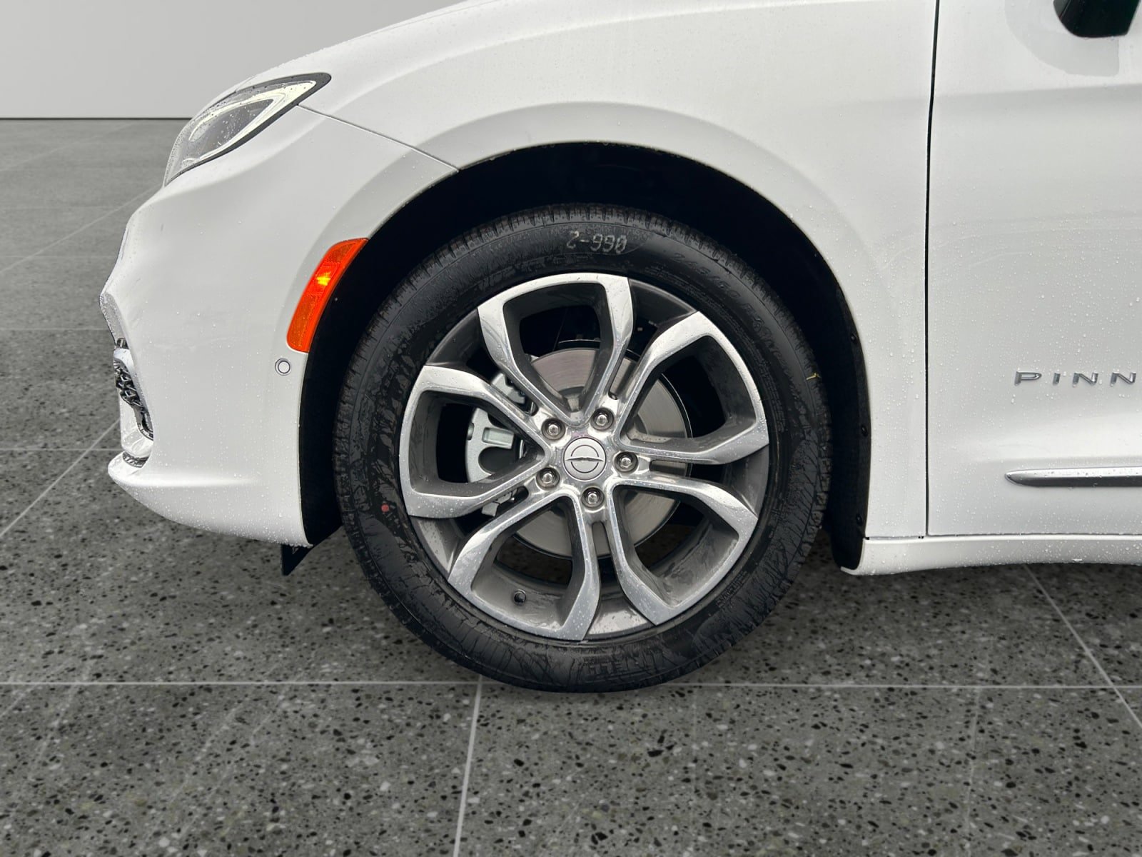 New 2026 Chrysler Pacifica Pinnacle FWD image 14