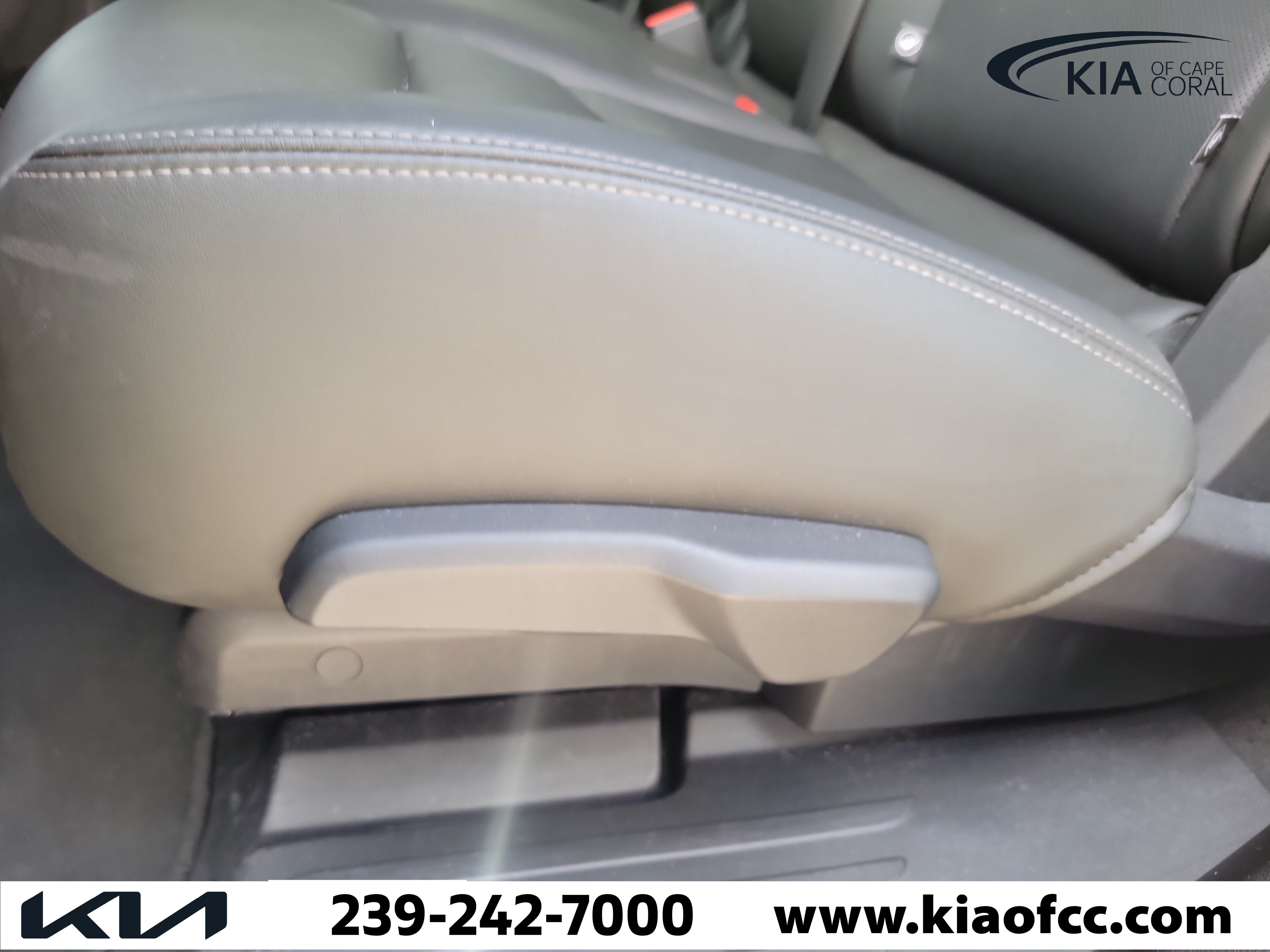 Used 2023 Cadillac XT6 Premium Luxury AWD/4WD image 15