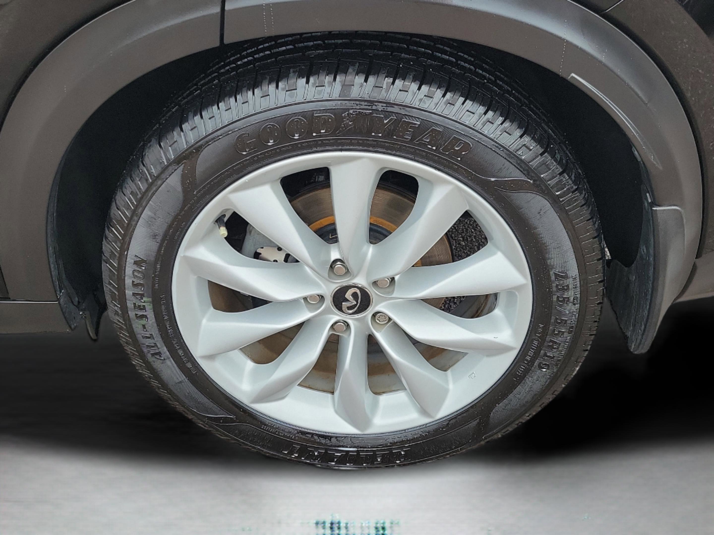 Used 2019 INFINITI QX50 Luxe w/ Cargo Package image 32