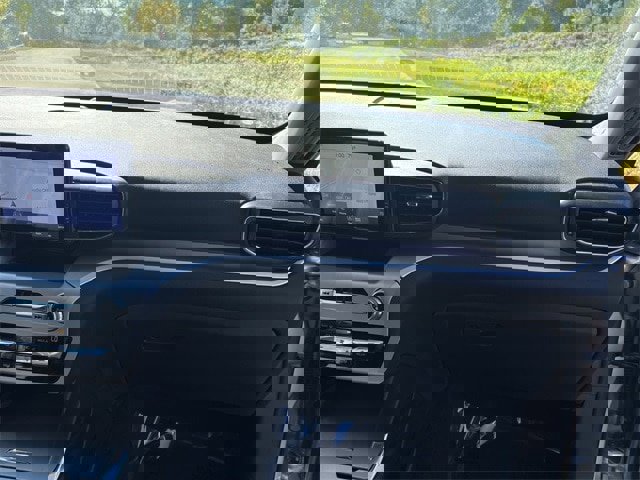 Used 2021 Ford Explorer XLT w/ Equipment Group 202A image 41