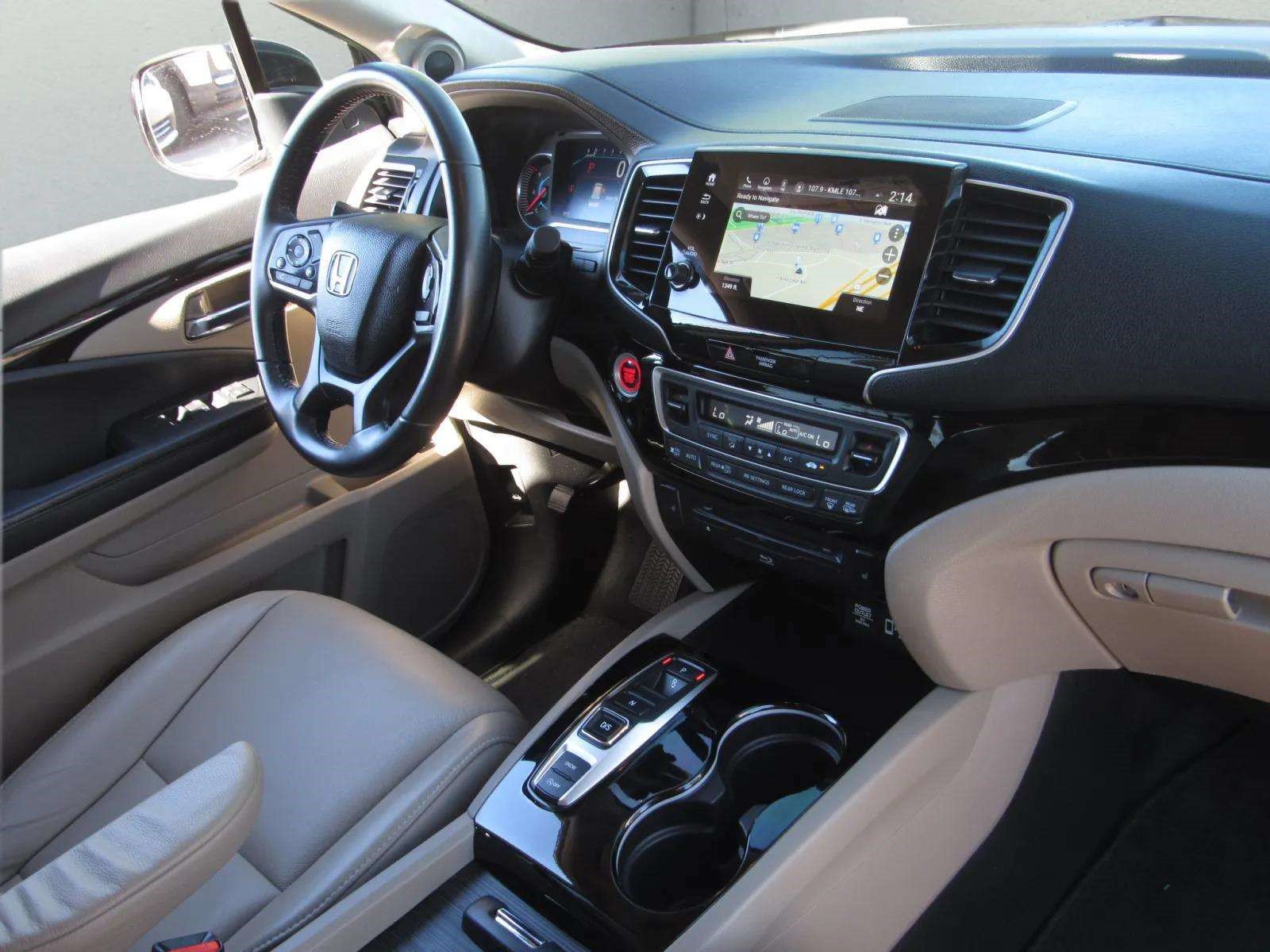 Used 2021 Honda Pilot Touring image 10