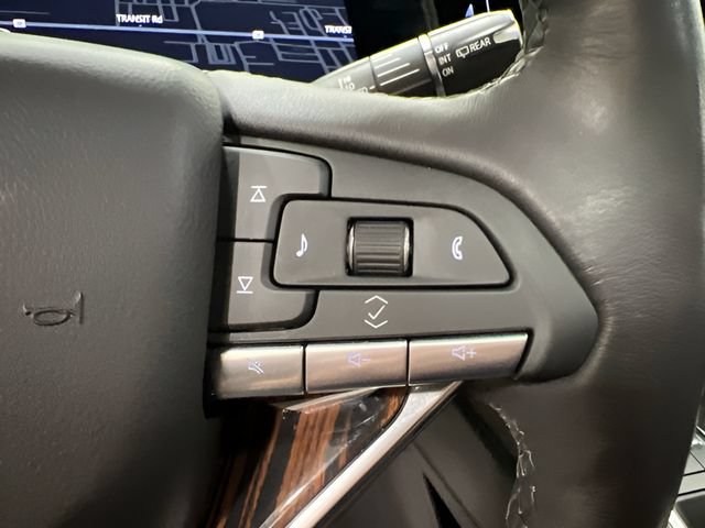 Used 2024 Cadillac Escalade Premium Luxury w/ LPO, Floor Liner Package AWD/4WD image 19