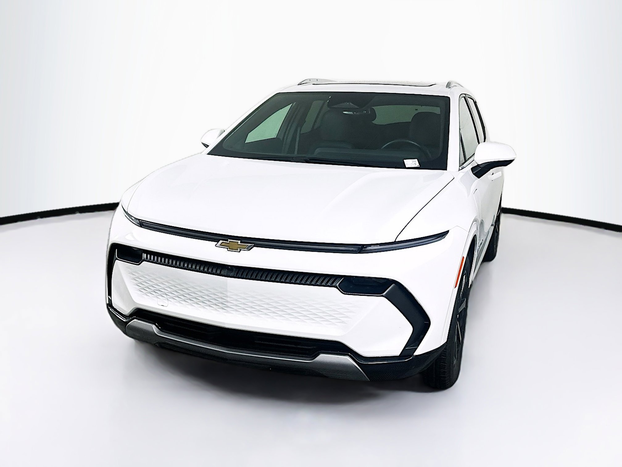 Used 2025 Chevrolet Equinox EV LT w/ Convenience Package image 3