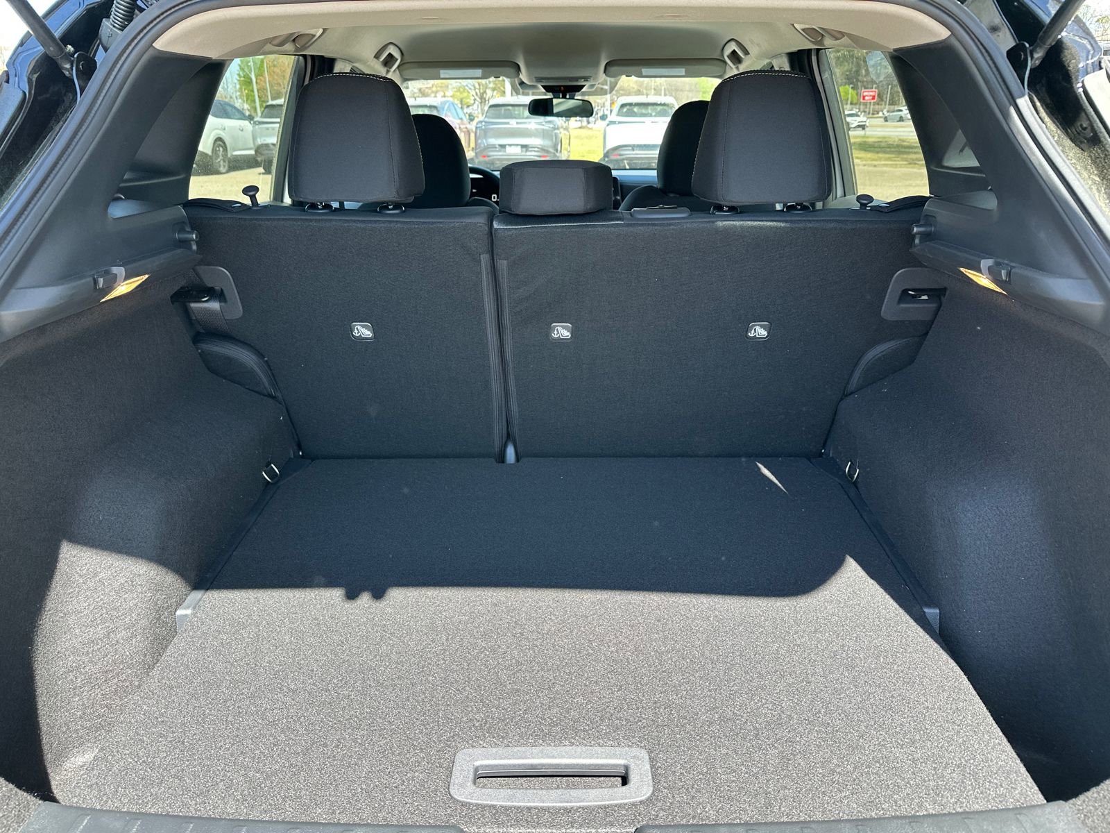 New 2026 Nissan Kicks SV image 16