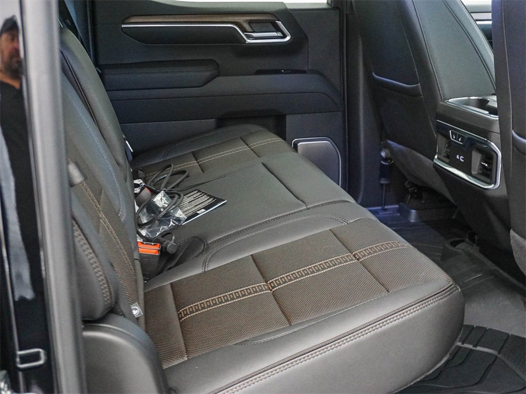 New 2026 Chevrolet Silverado 1500 High Country w/ Midnight Edition image 15