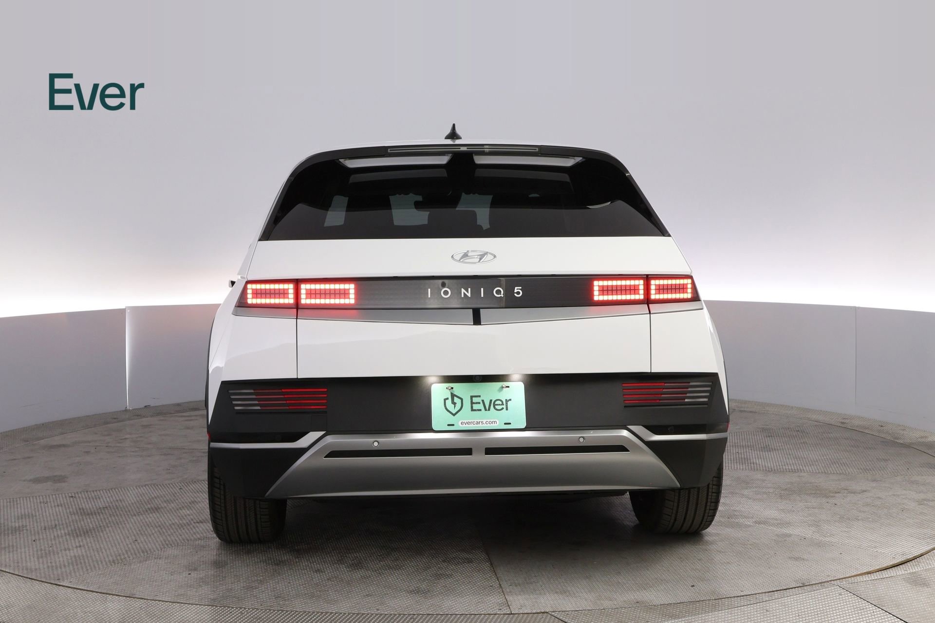 Used 2024 Hyundai Ioniq 5 SEL RWD image 15