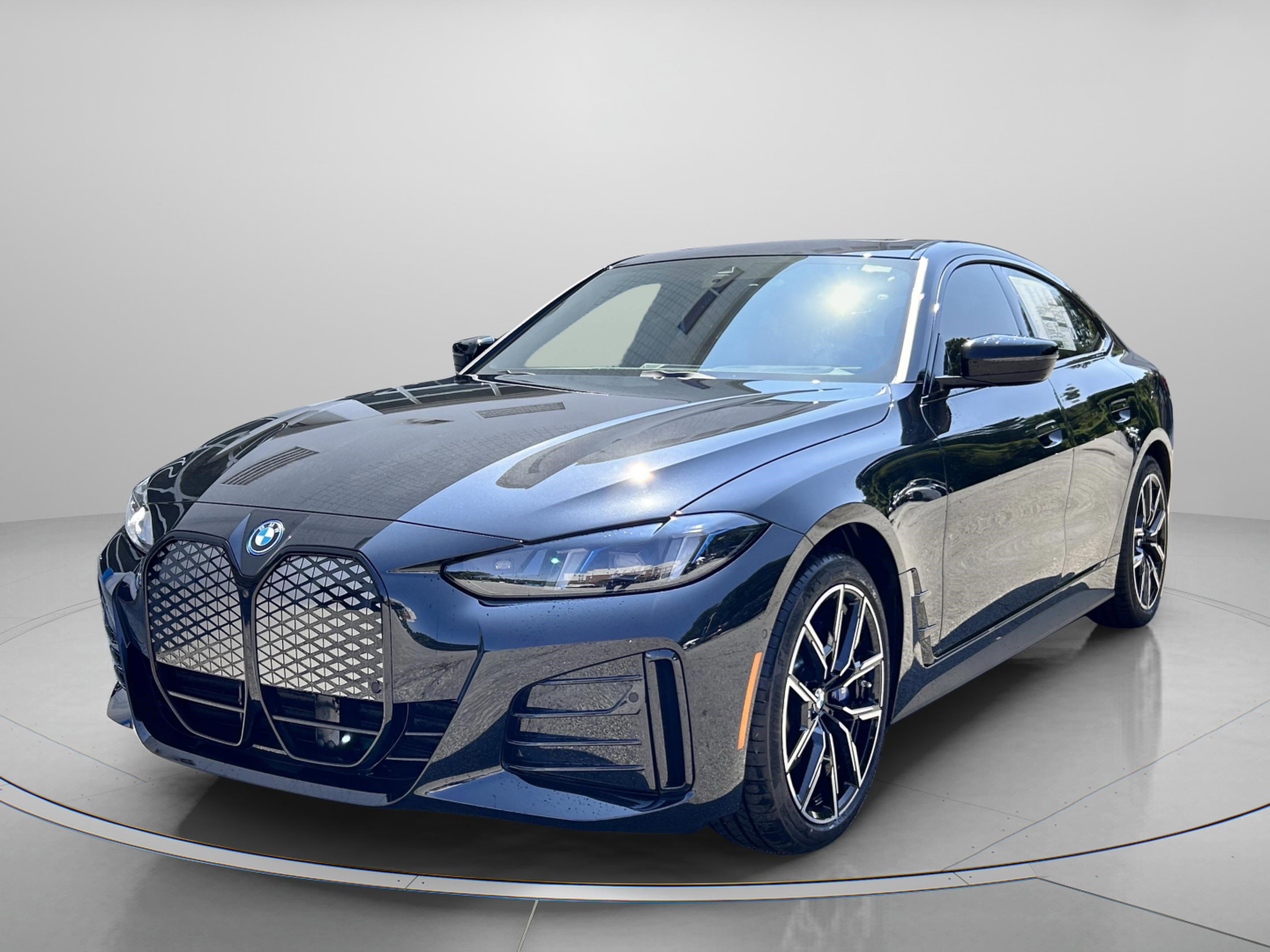New 2025 BMW i4 eDrive40 w/ M Sport Package image 1