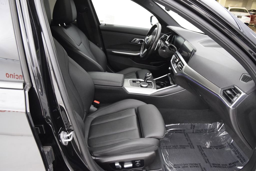 Used 2021 BMW M340i w/ Shadowloine Package RWD image 16