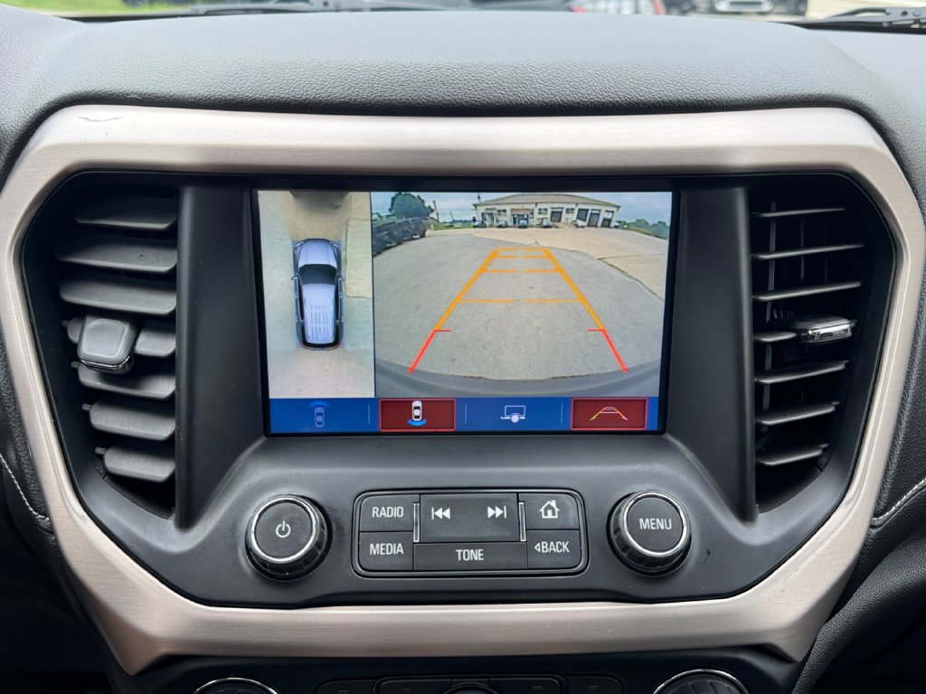 Used 2019 GMC Acadia Denali w/ Technology Package AWD/4WD image 18