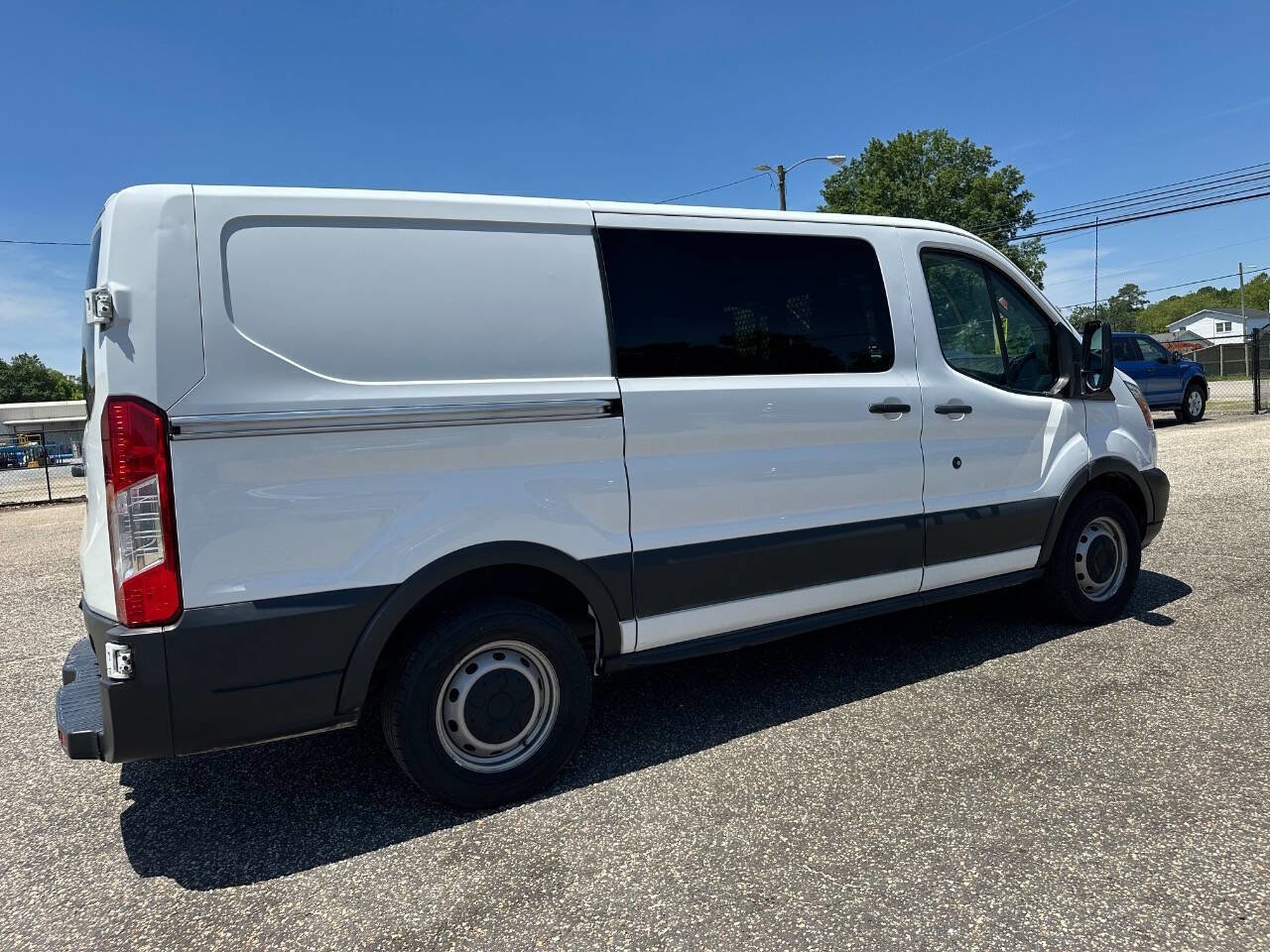 Used 2016 Ford Transit 150 130 Low Roof RWD image 16