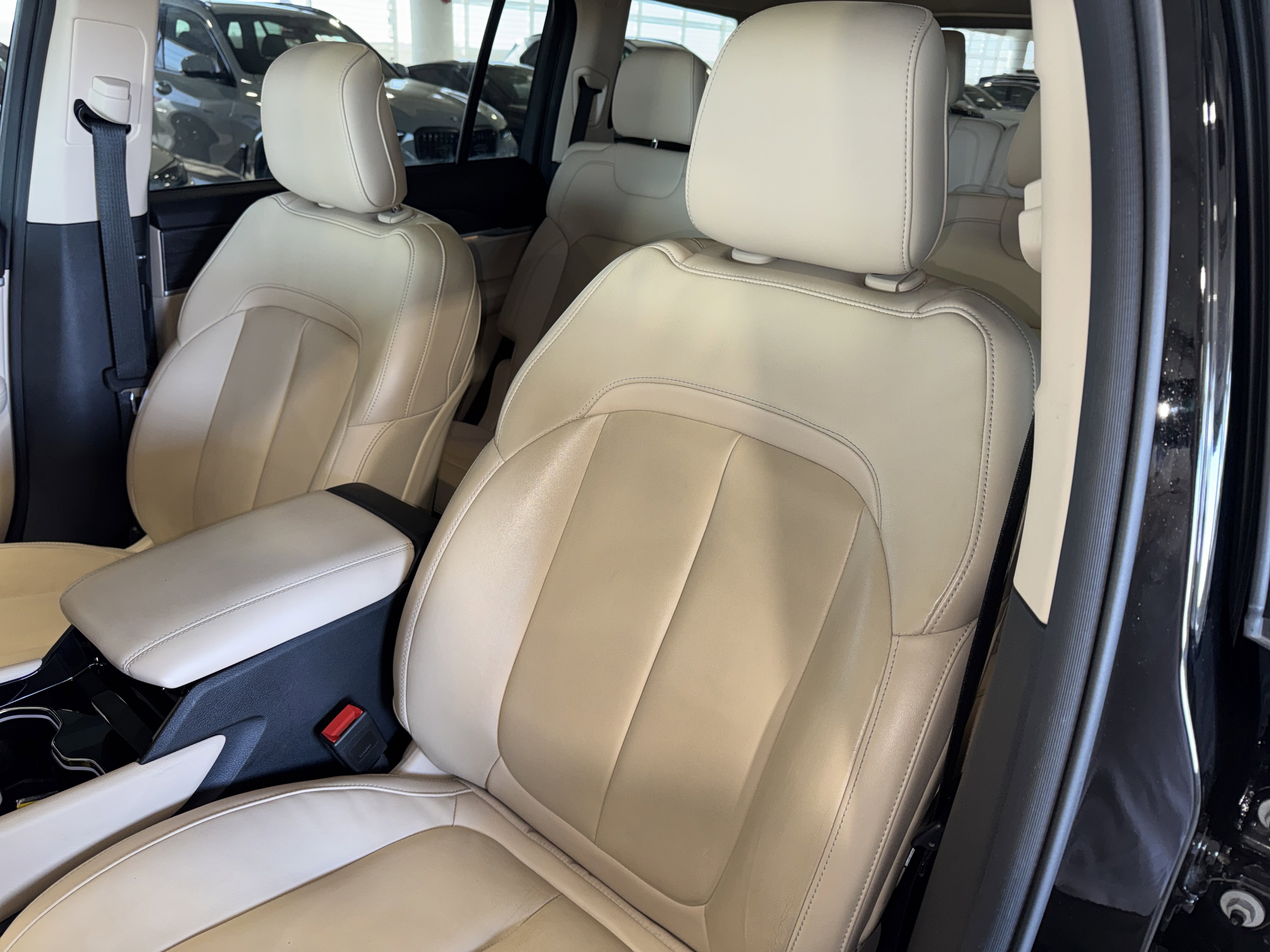 Used 2022 Jeep Grand Cherokee L Limited image 35