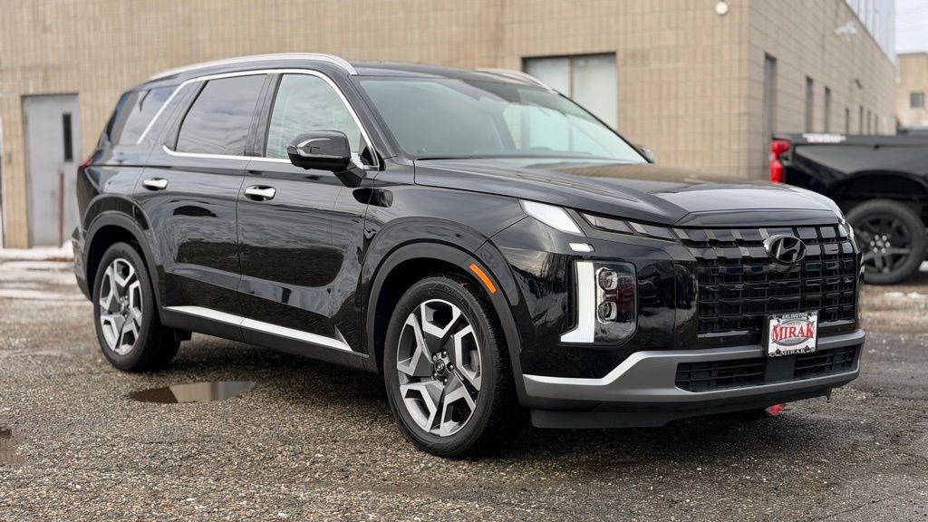 Used 2023 Hyundai Palisade Limited w/ Cargo Package image 8