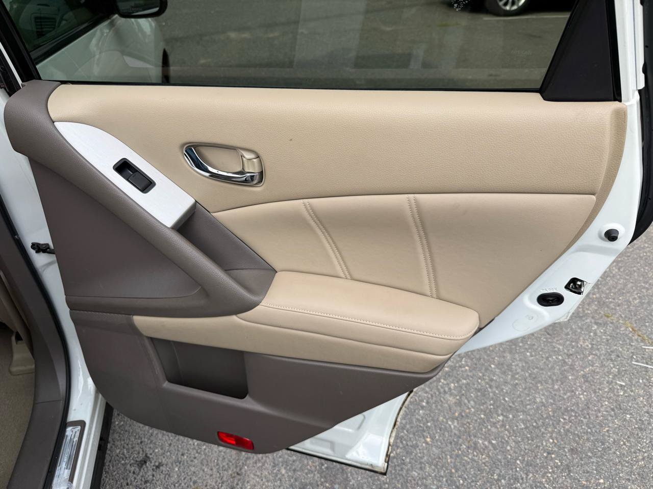 Used 2011 Nissan Murano SL w/ Navigation Pkg AWD/4WD image 26