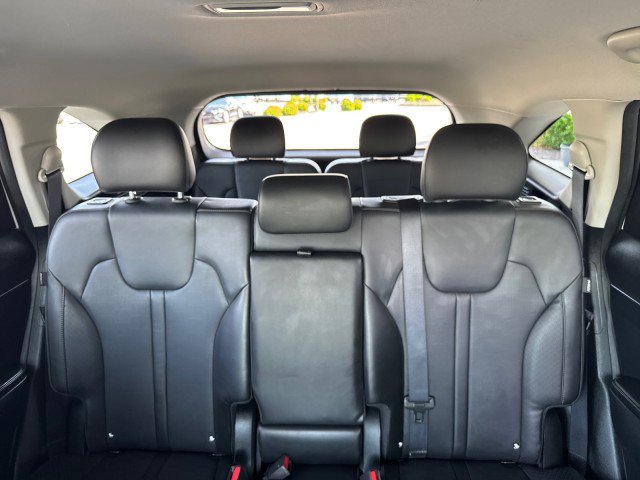 Used 2024 Kia Sorento S AWD/4WD image 6