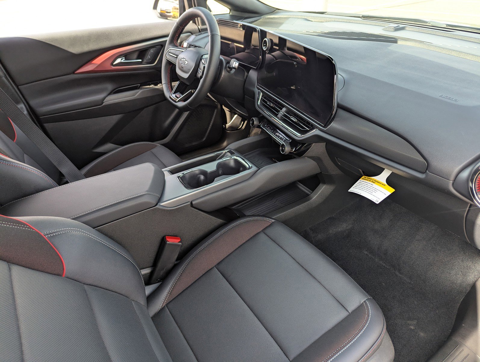 Certified 2025 Chevrolet Equinox EV RS image 13