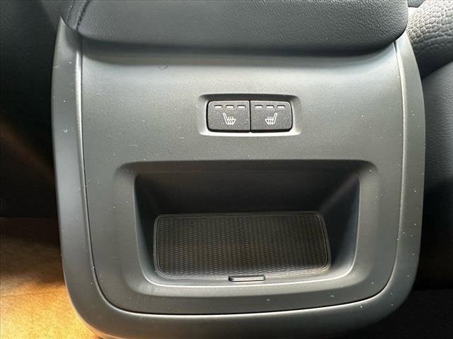 New 2025 Volvo XC60 B5 Plus w/ Climate Package image 7