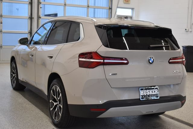 Used 2025 BMW X3 xDrive30i w/ Premium Package AWD/4WD image 10