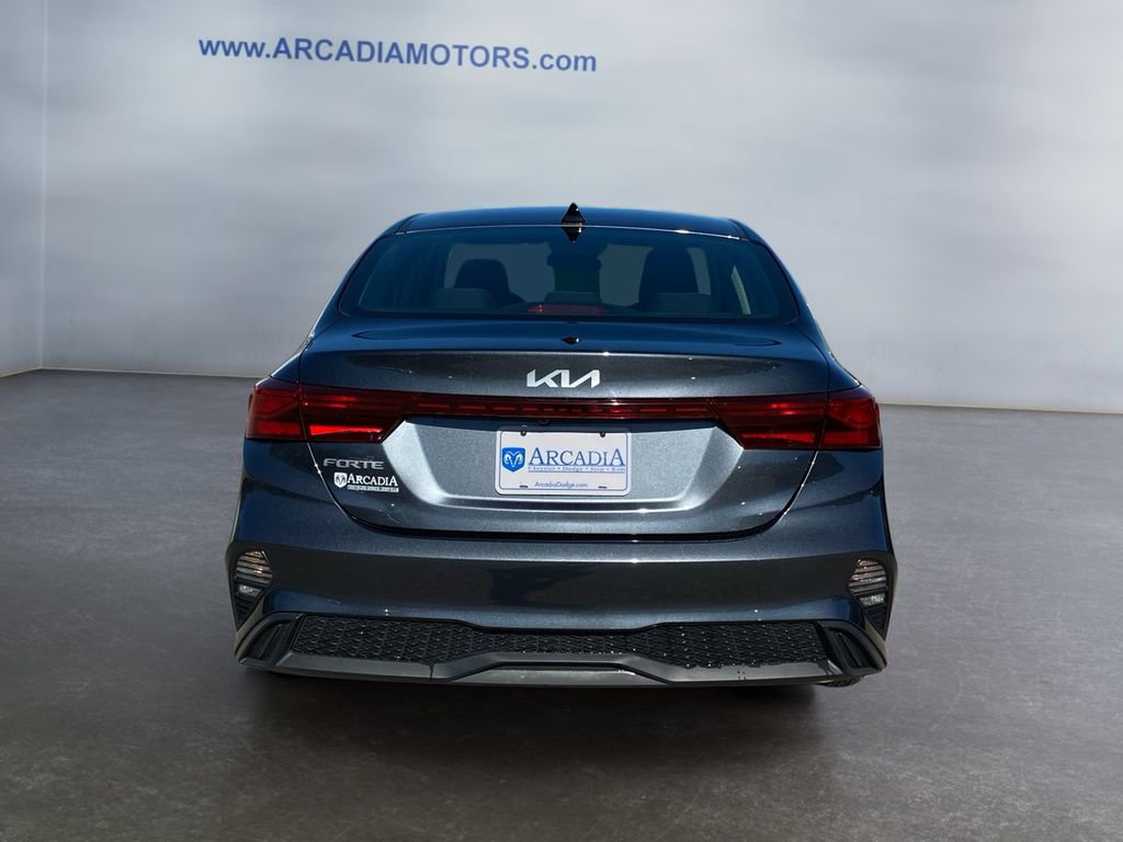 Used 2024 Kia Forte LXS FWD image 4