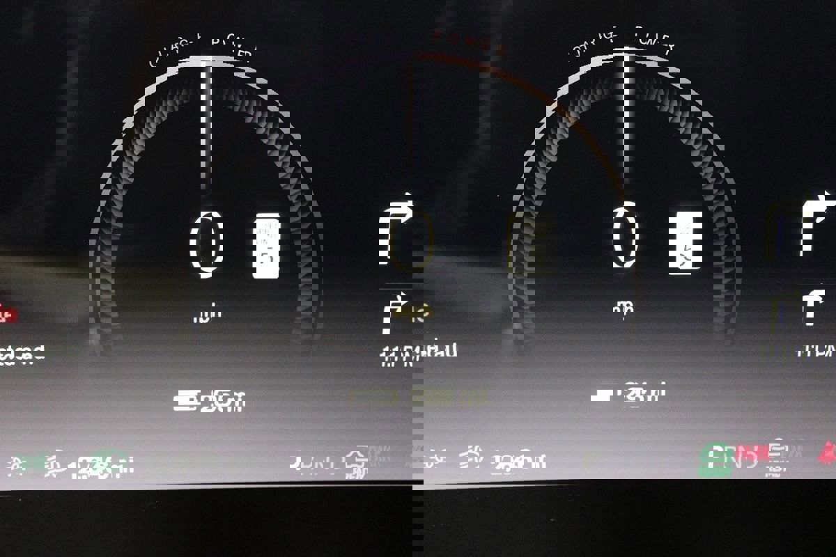 Used 2023 Lucid Air Pure image 22