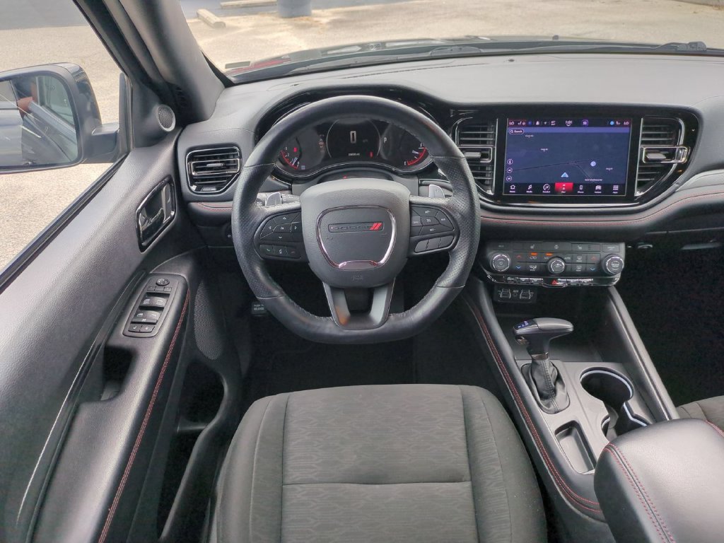 Used 2025 Dodge Durango GT RWD image 31