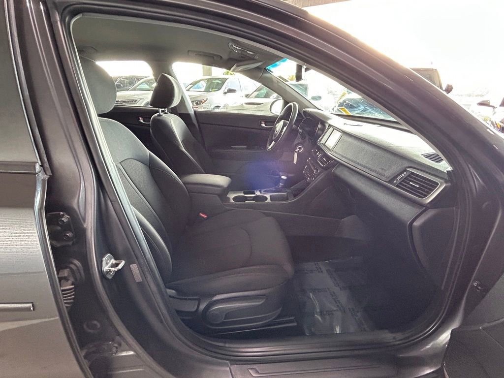 Used 2018 Kia Optima LX image 28