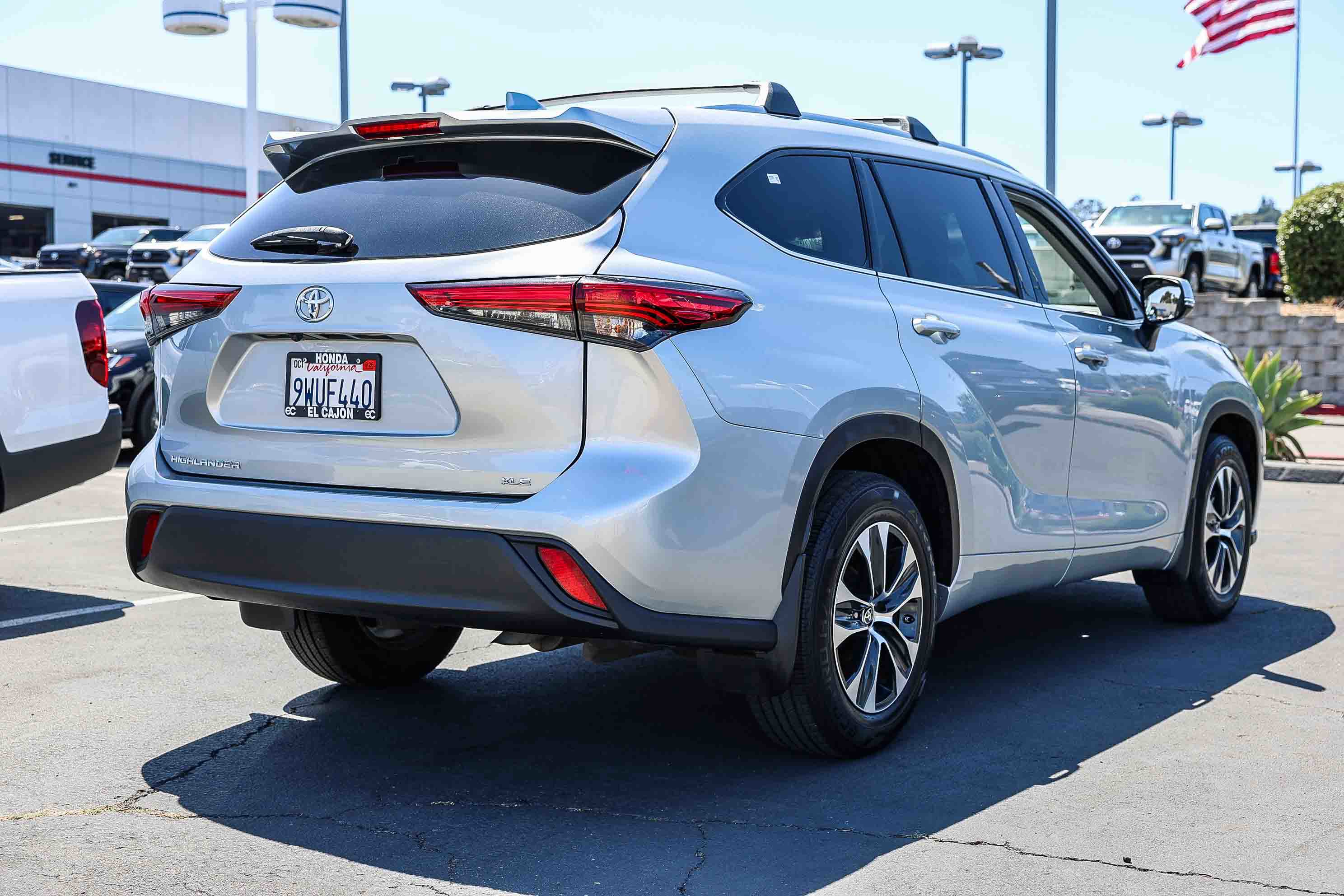 Used 2022 Toyota Highlander XLE image 26