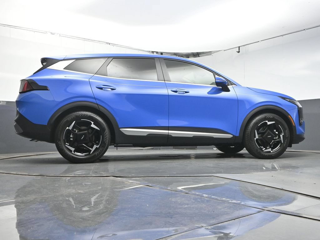 Used 2026 Kia Sportage EX FWD image 43